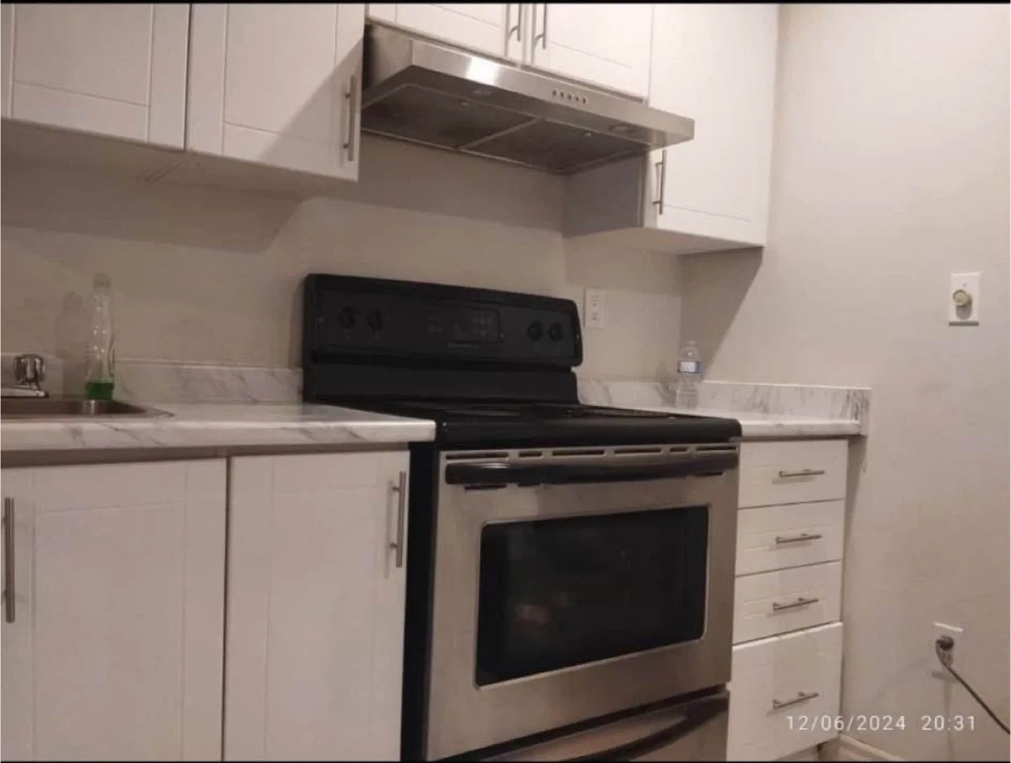 Two bedroom basement for rent image indicator(6)