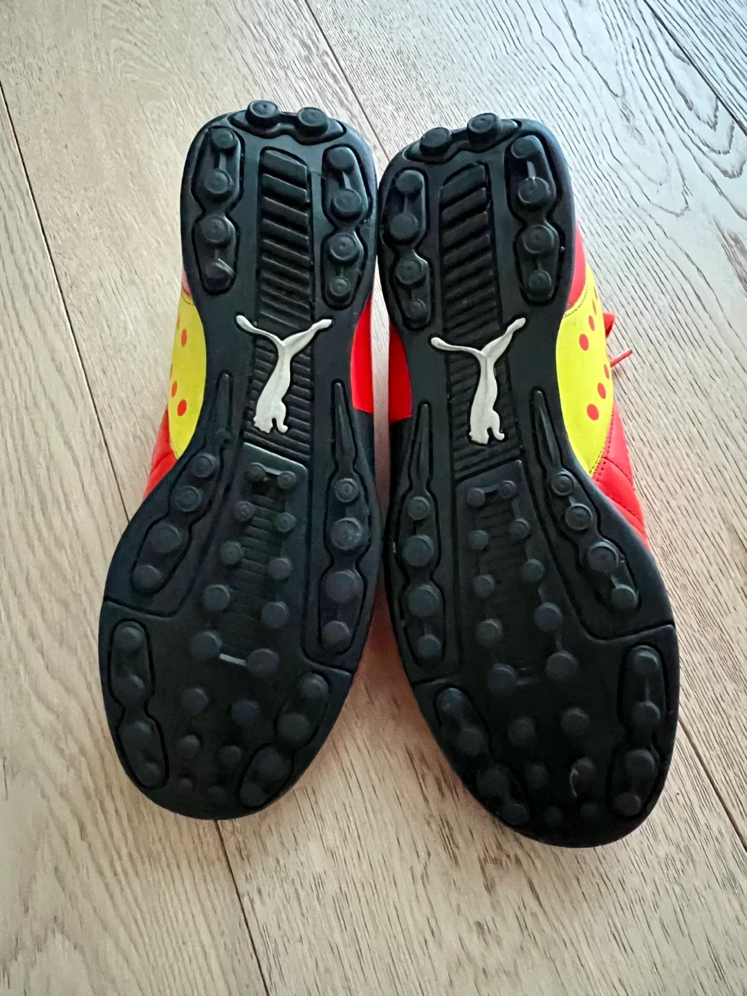 Puma Turf Soccer Shoes - Red image indicator(6)