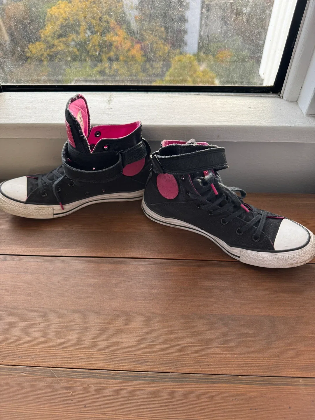 Converse All Star High Top Sneakers - Black & Pink image indicator(2)