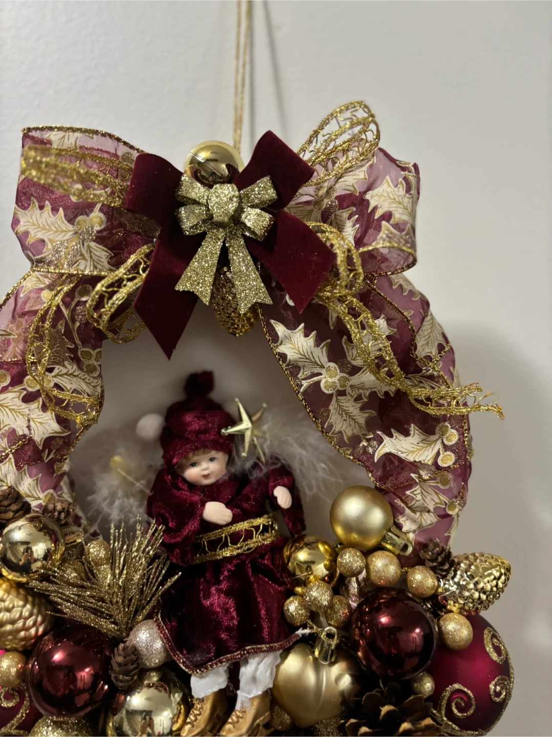 12” Christmas Angel Wreath Decoration - photo 4