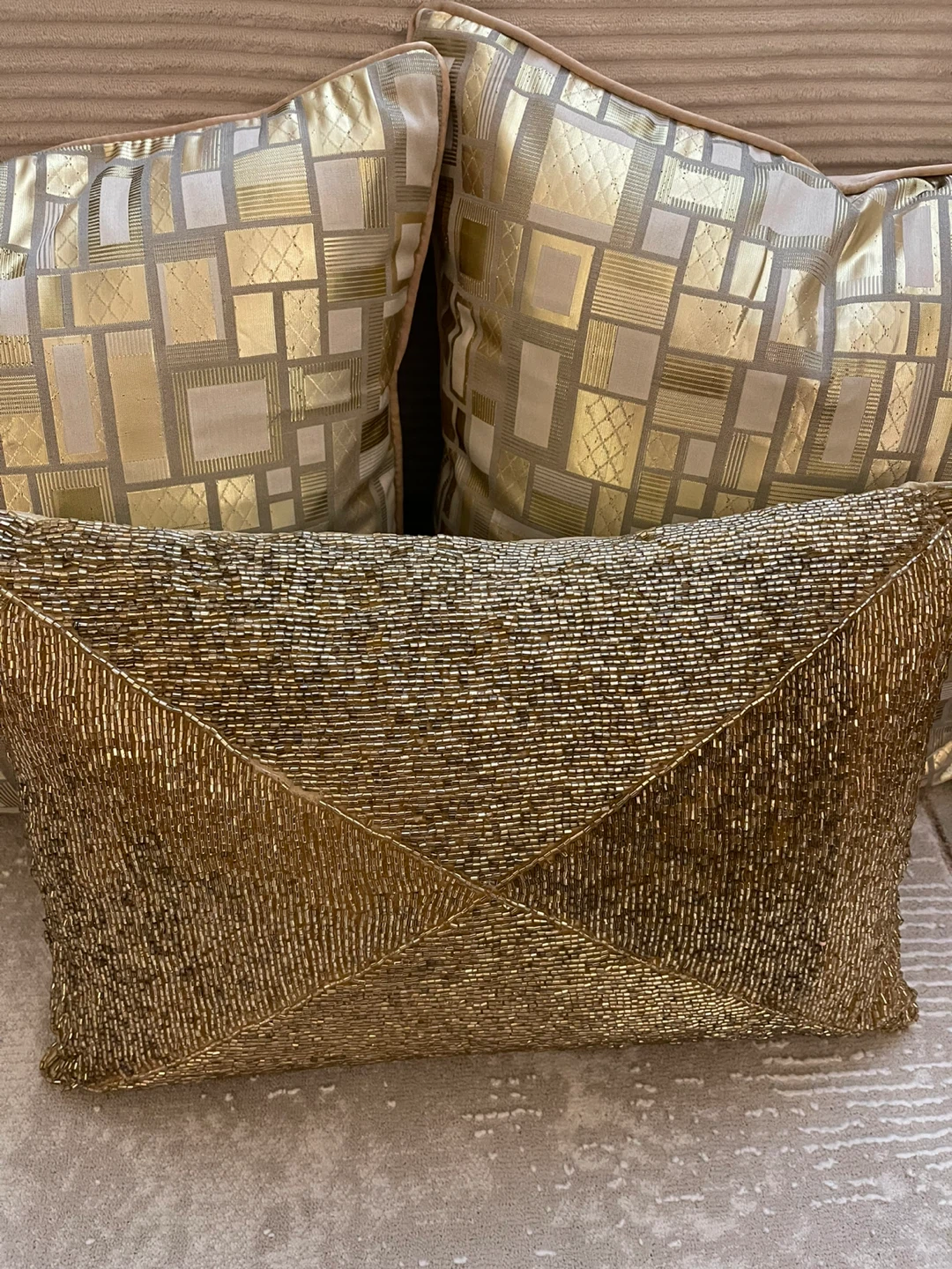 Decorative Gold Pillows - photo 2