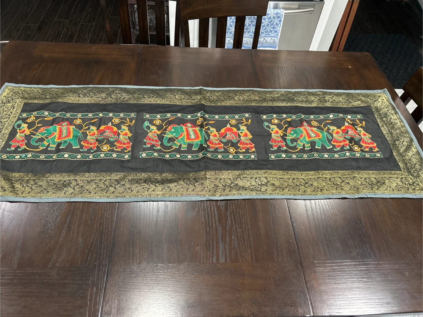 Embroidered Elephant Table Runner image indicator(2)