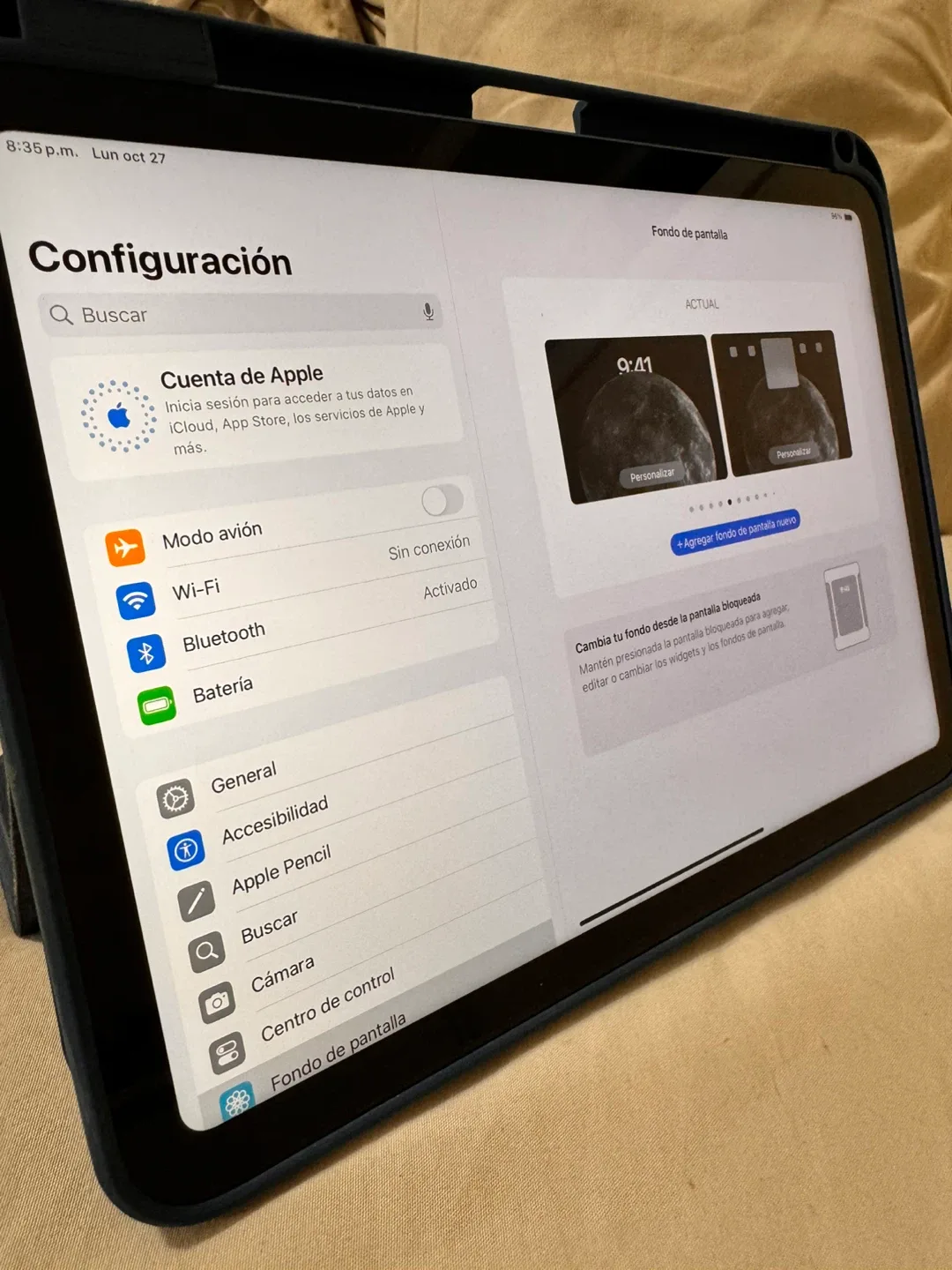 Apple iPad 10th Generation 64GB image indicator(2)