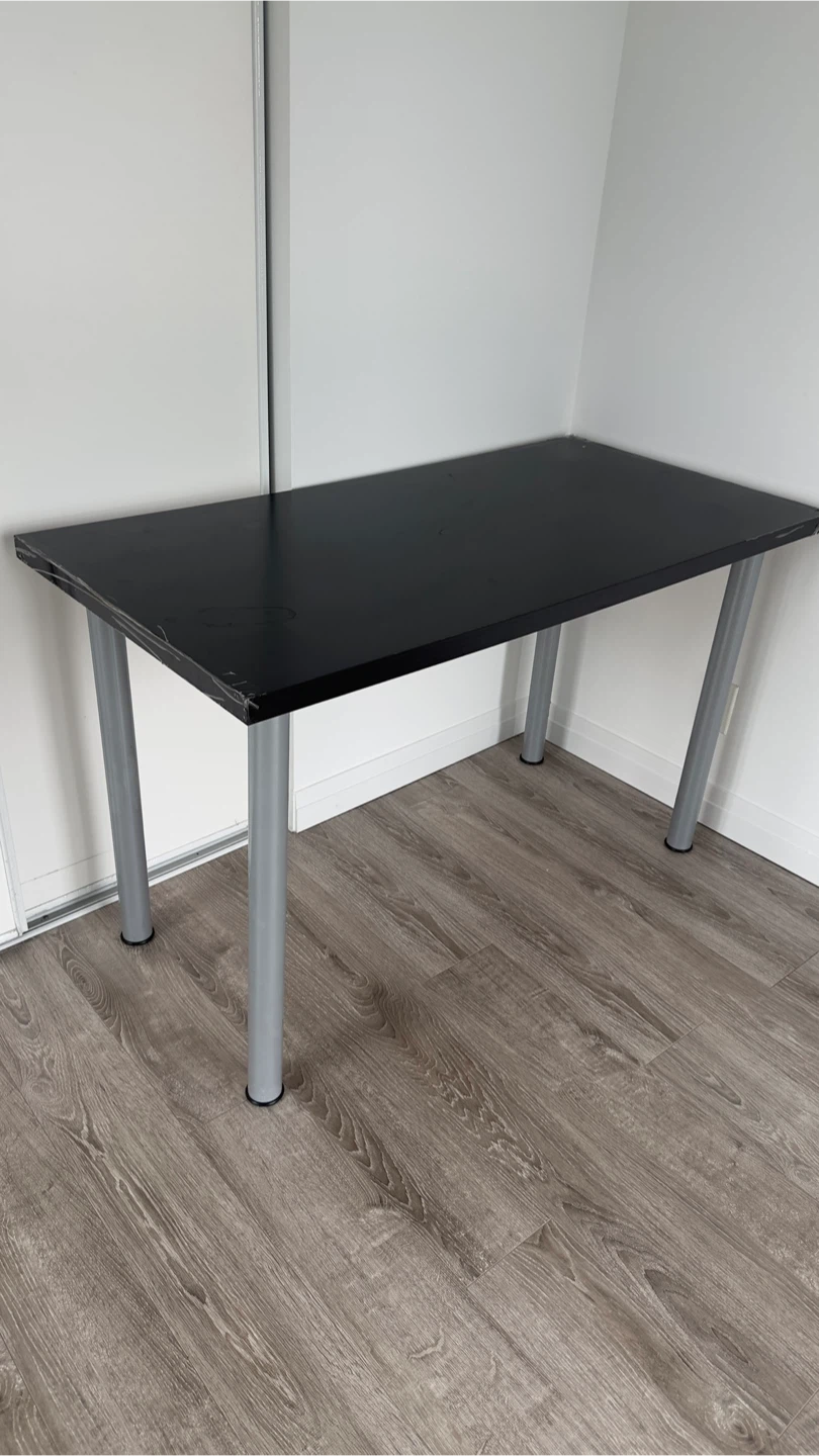 Black Desk with Silver Legs - photo 2