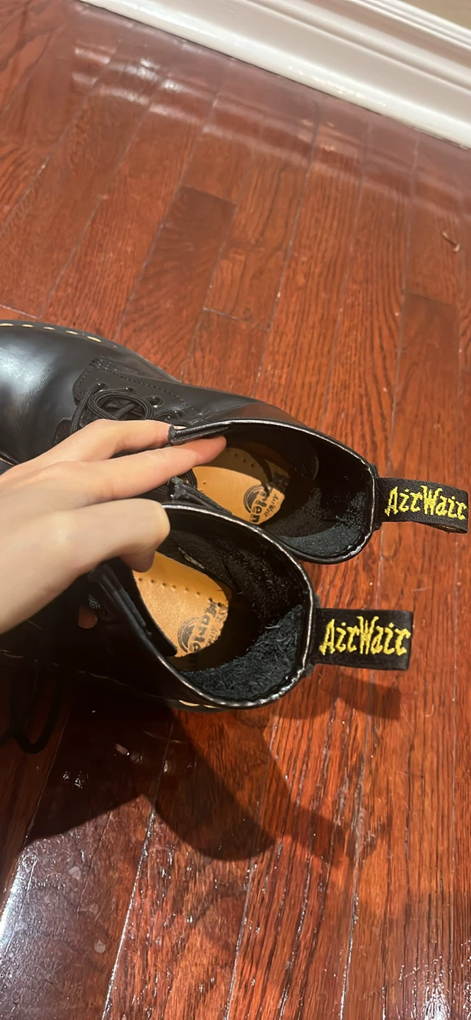 Dr. Martens Black Leather Boots W7 - photo 3