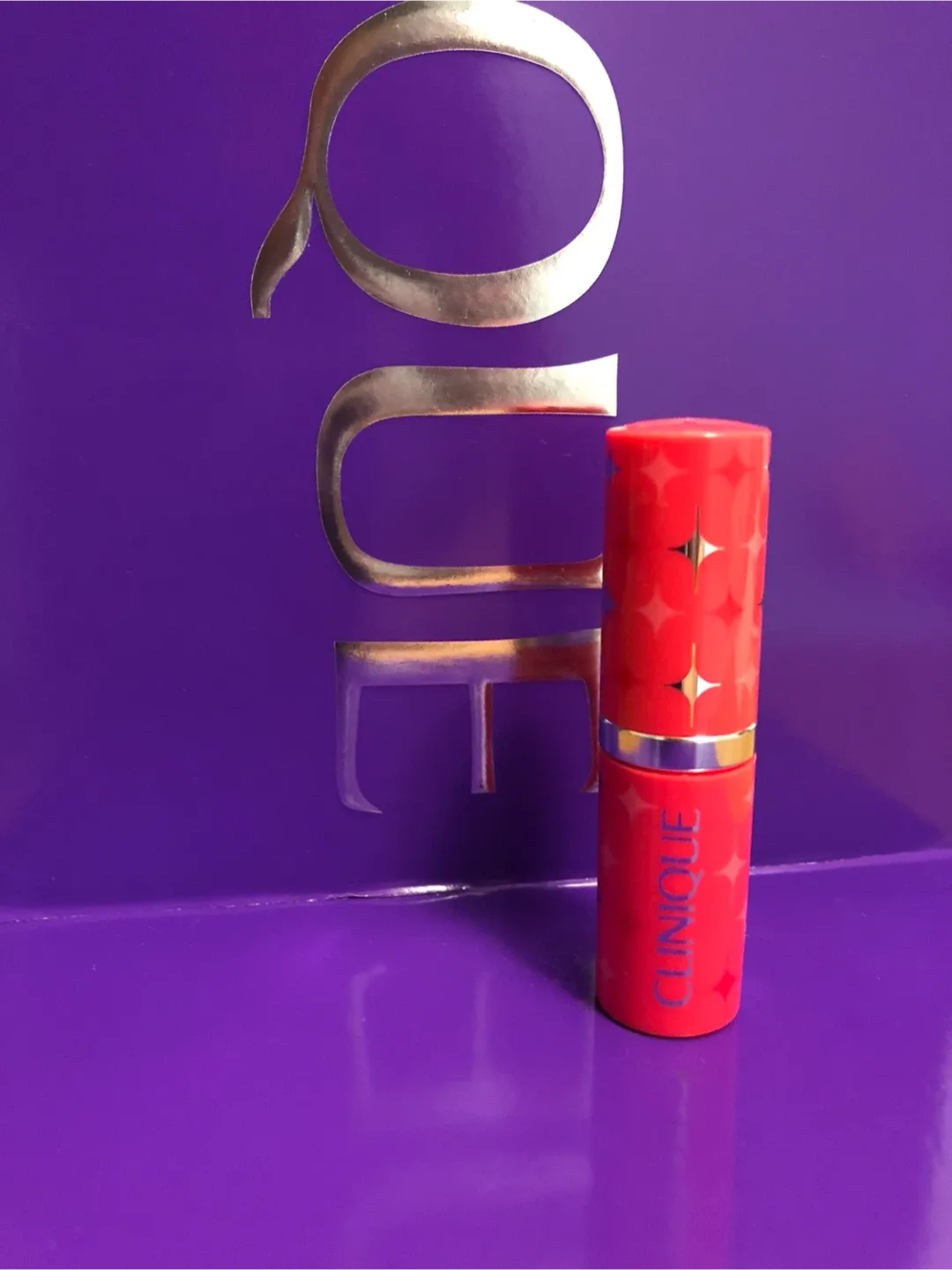 Clinique Cherry Pop Lipstick 💄 image indicator(4)