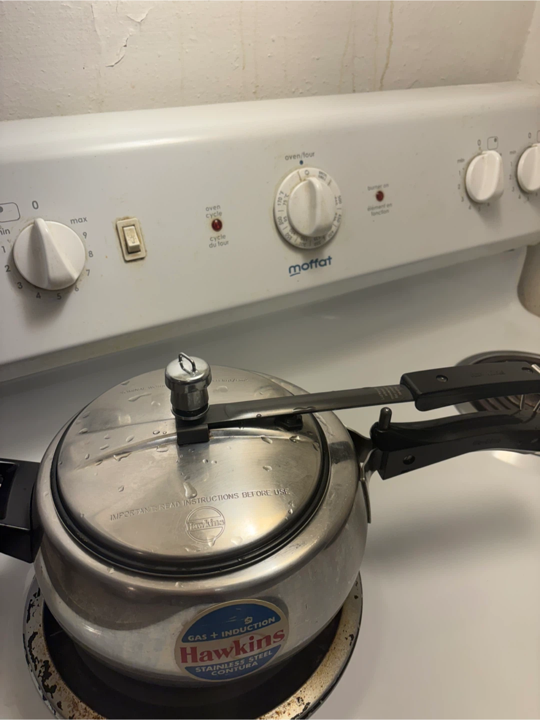 Hawkins Stainless Steel Contura Pressure Cooker and Wok set - photo 2