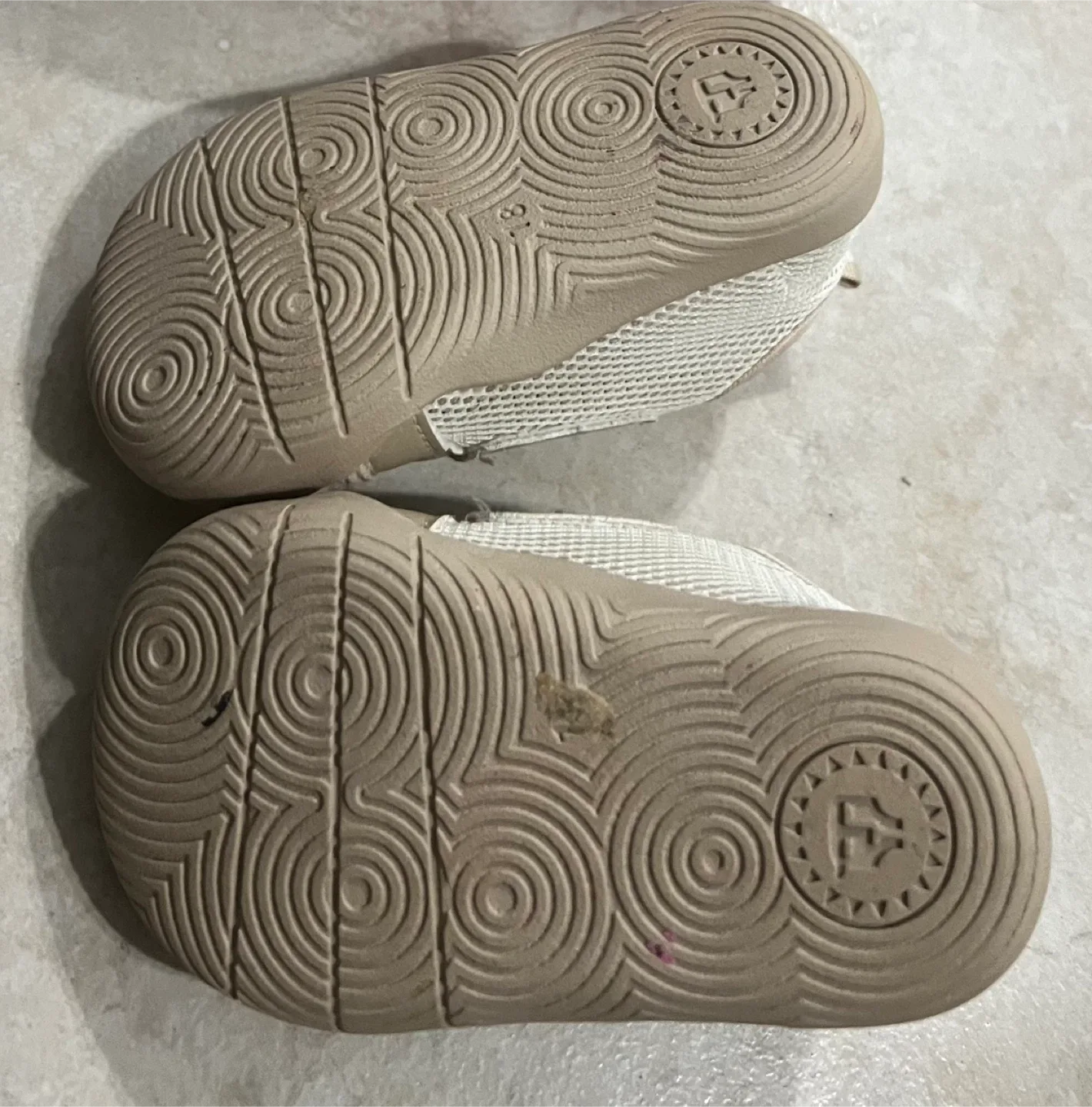 Taranis Baby Shoes - Size 4 shoes 🥕 #freecycle image indicator(2)