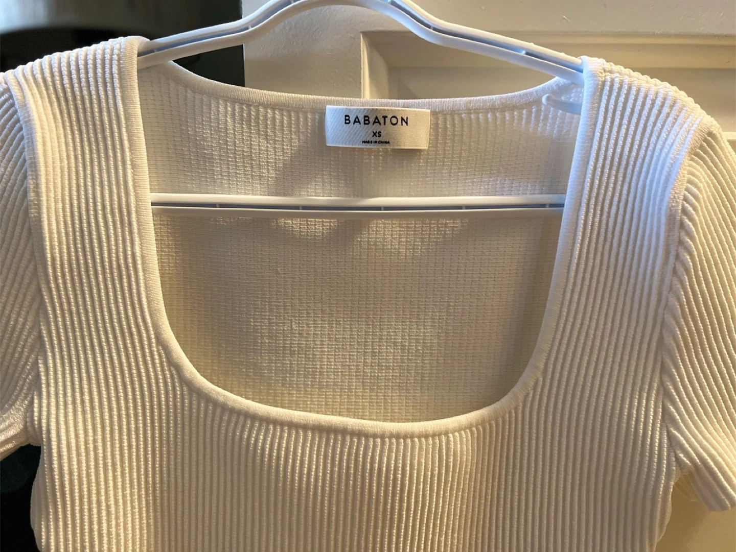 Babaton White Ribbed Crop Top - Size XS - photo 2