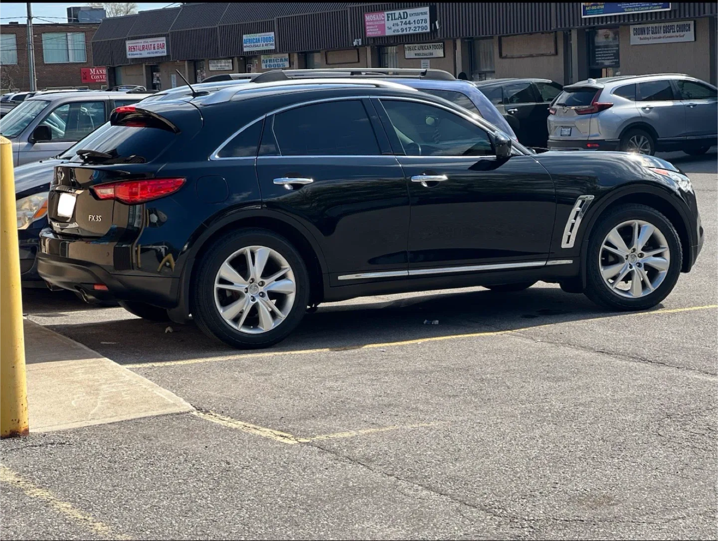 Black Infiniti FX35 SUV 2012 image indicator(2)