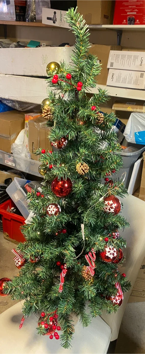 Vlorart  48” Artificial Christmas Tree image indicator(4)