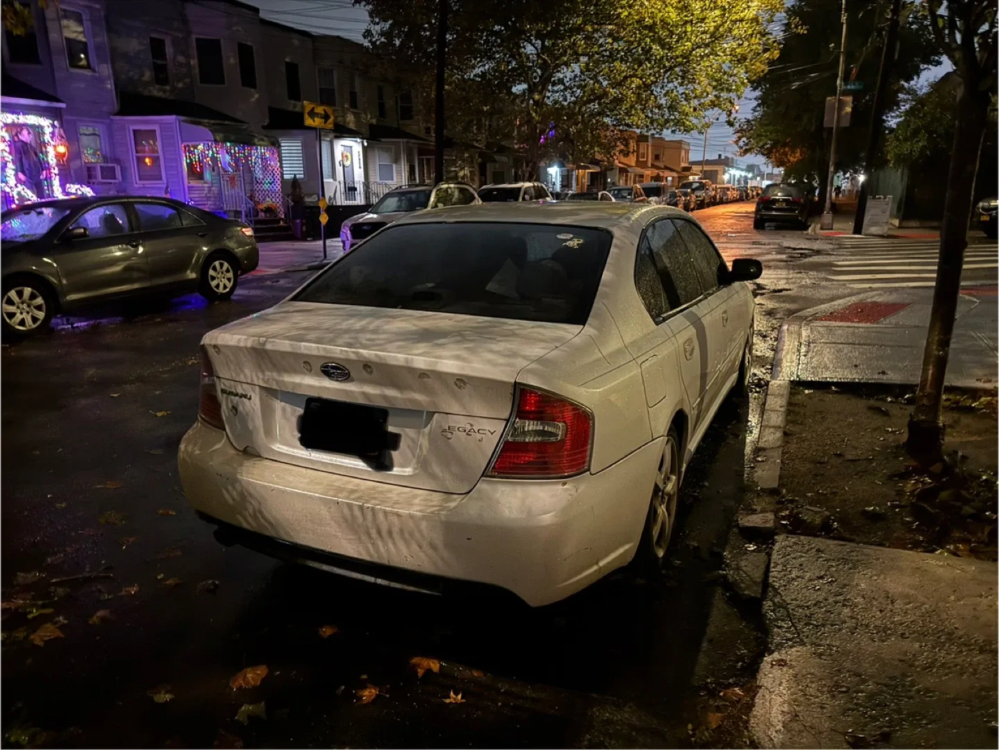 Subaru Legacy Sedan image indicator(4)