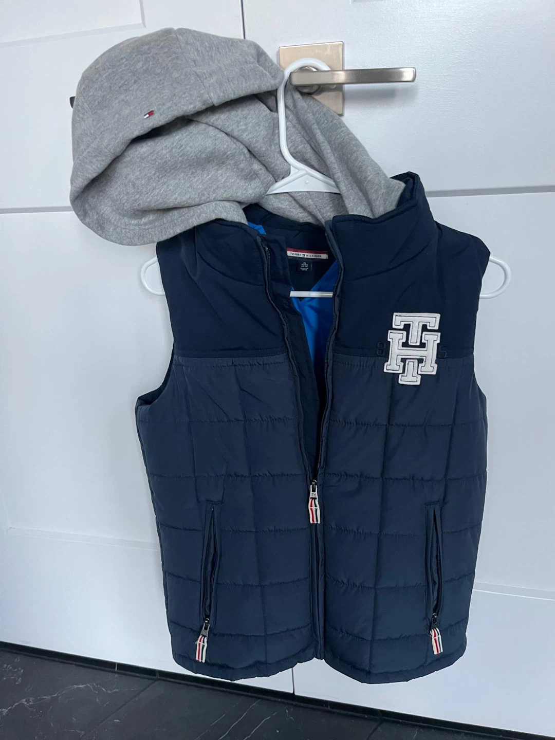 Tommy Hilfiger boys Puffer Vest with Hood - XL - photo 4