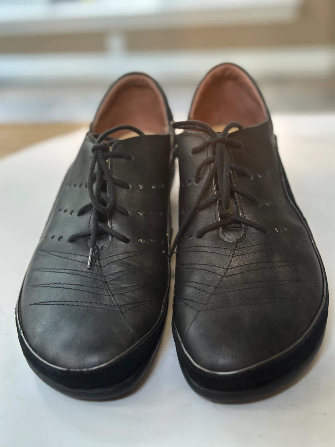 Like NEW! NAOT Leather Shoes - Size EUR 39 / US 8-8.5