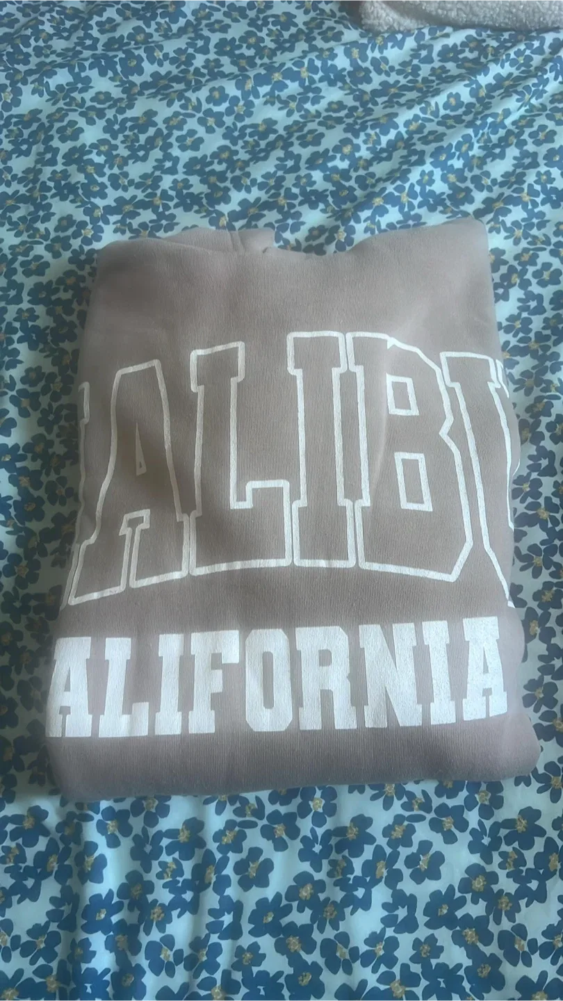 Birch and Sky Malibu California Hoodie - Size L thumbnail