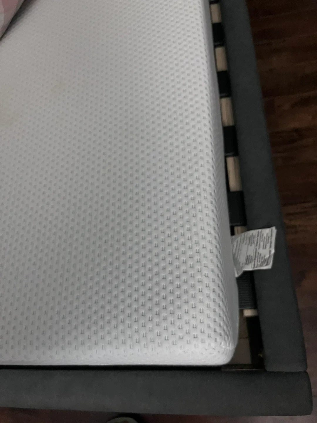 Zinus Gel Memory Foam Mattress - Double/Full Size image indicator(3)