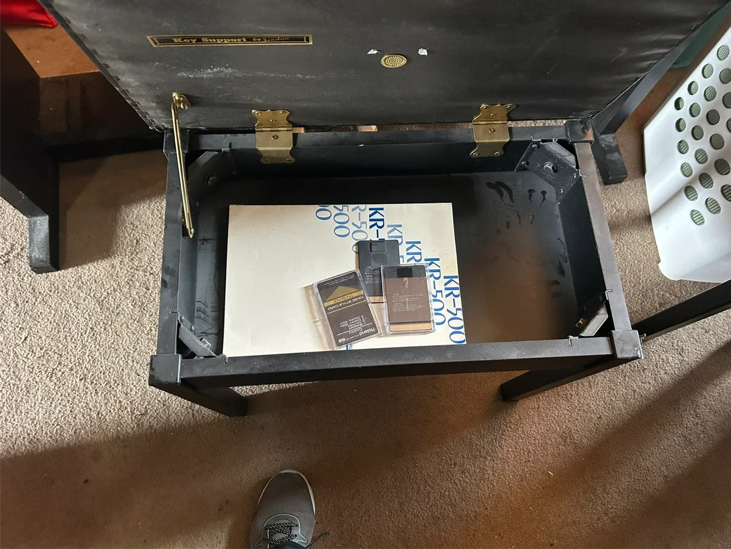 Roland KR-500 Digital Keyboard with Bench image indicator(6)