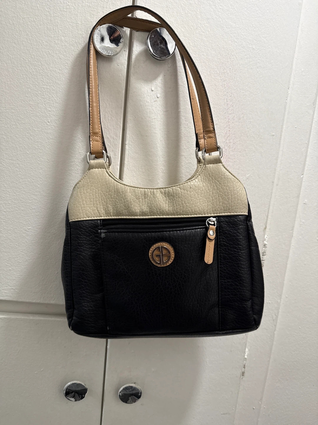 Giani Bernini Black & Beige Shoulder Bag
