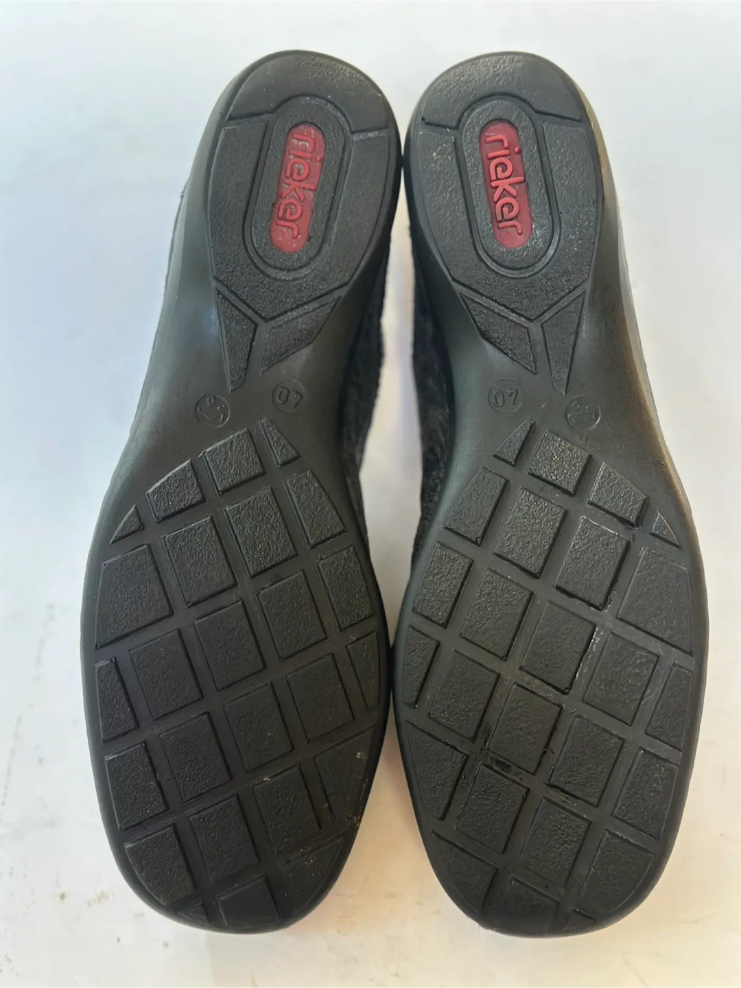 Like NEW ! RIEKER Leather Sneakers Size EUR 40 / US 9-9.5 image indicator(8)