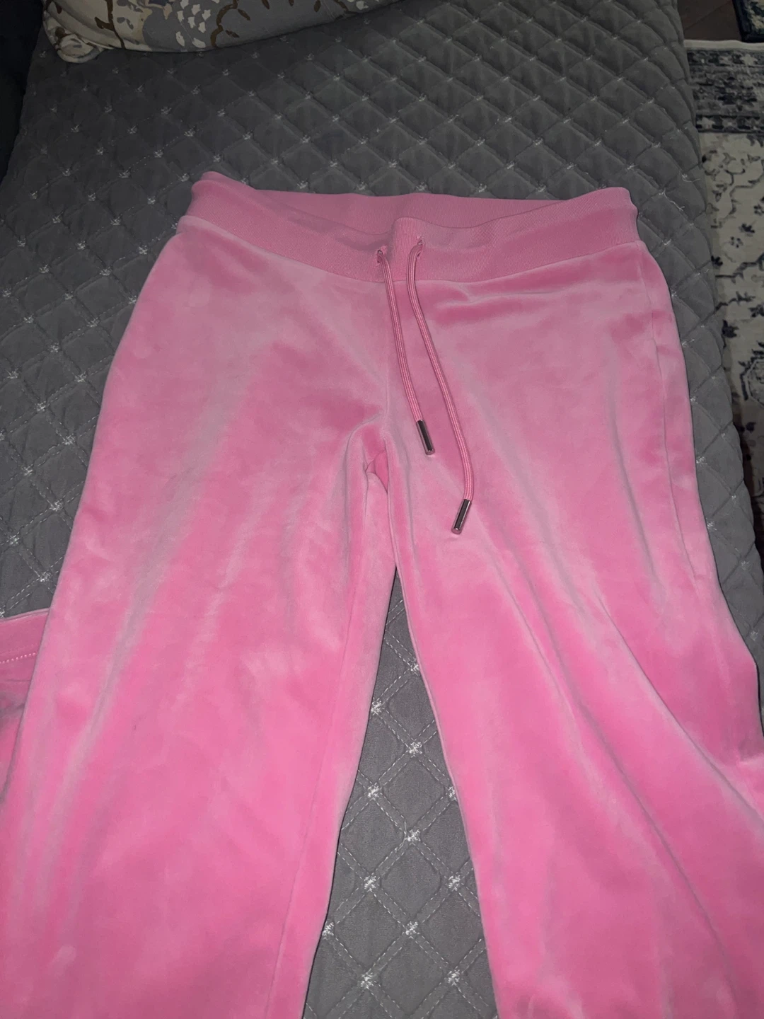 Juicy Couture Pink Velour Pants - photo 2