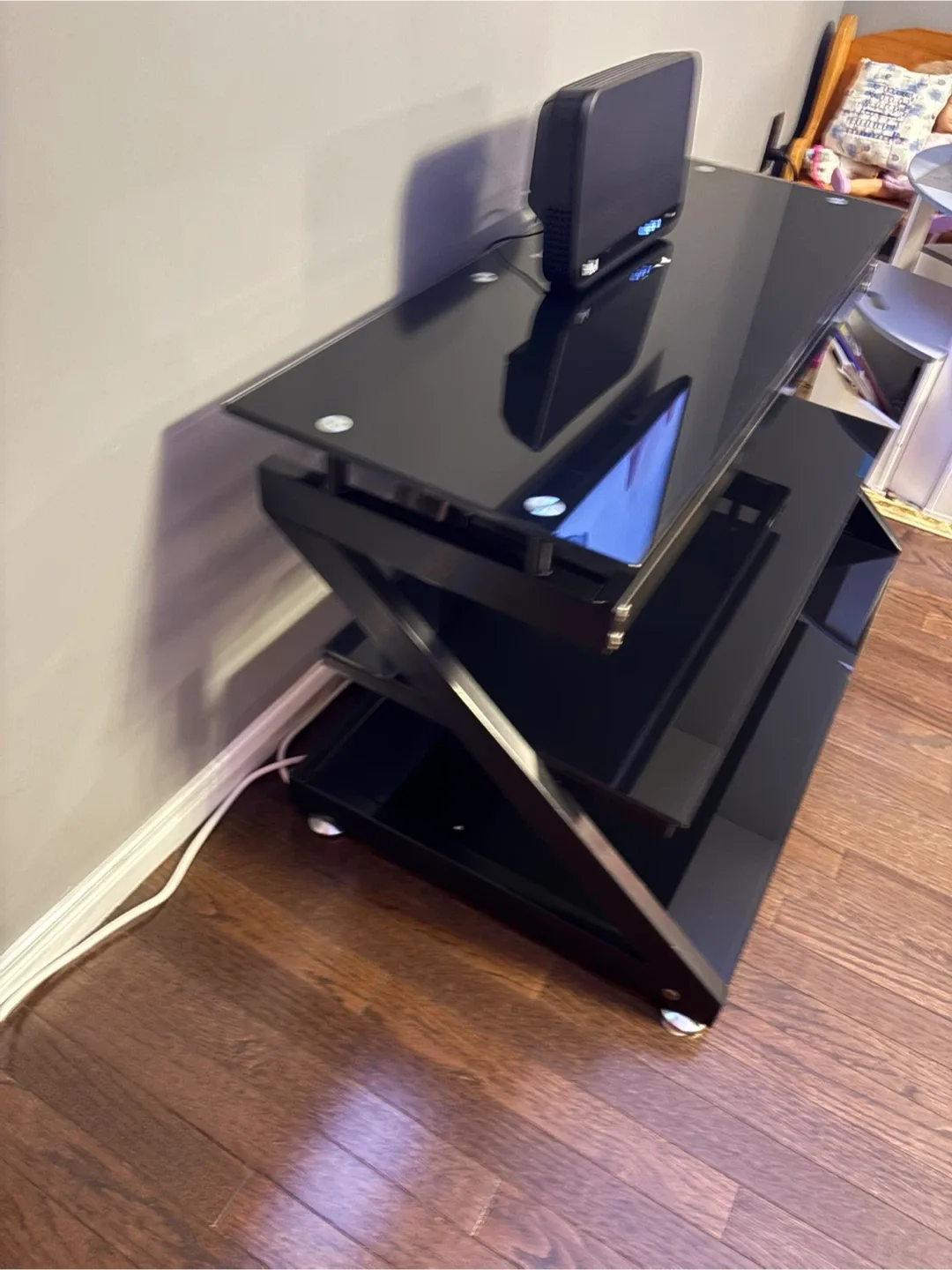 Black Glass TV Stand image indicator(2)
