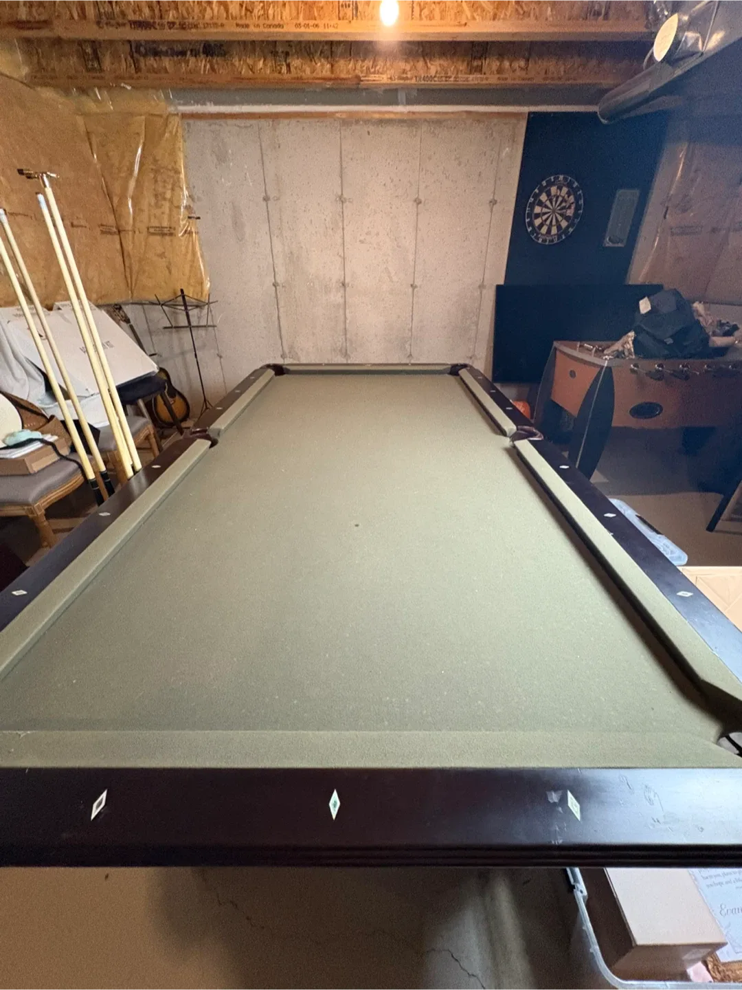 Le Baron Authentic 8ft Pool Table with Accessories image indicator(2)