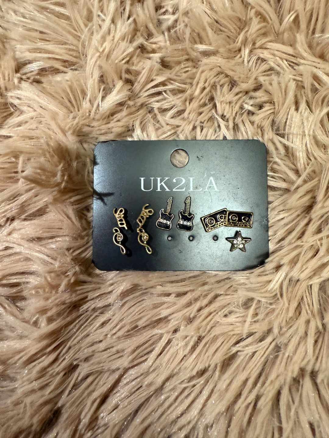 Collection of earrings - photo 3