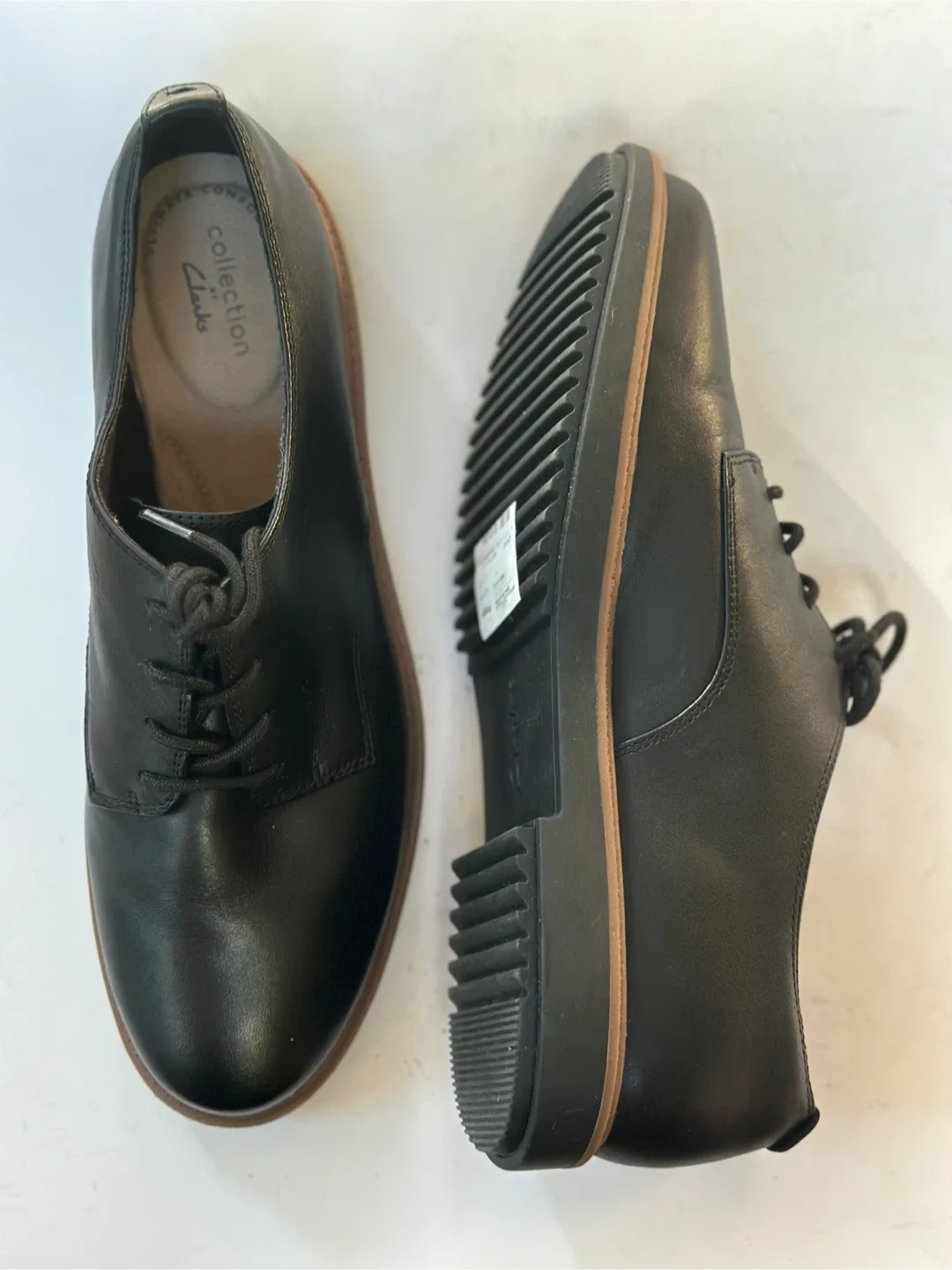 NEW WITH TAGS!  CLARKS Women’s Leather Shoes - US 8.5 image indicator(5)