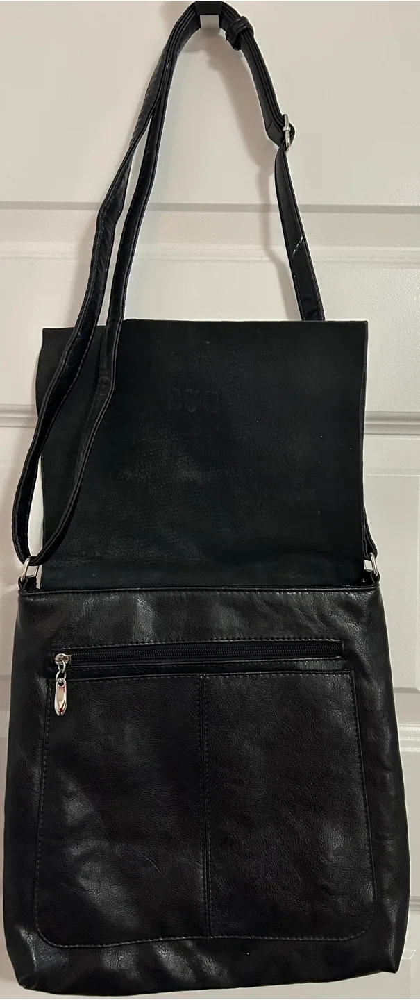 D&G Black Leather Shoulder Bag image indicator(2)