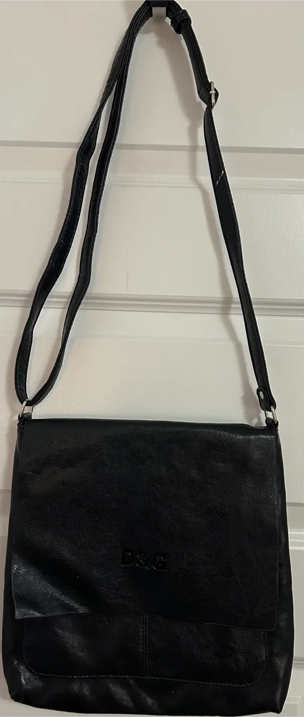 D&G Black Leather Shoulder Bag thumbnail