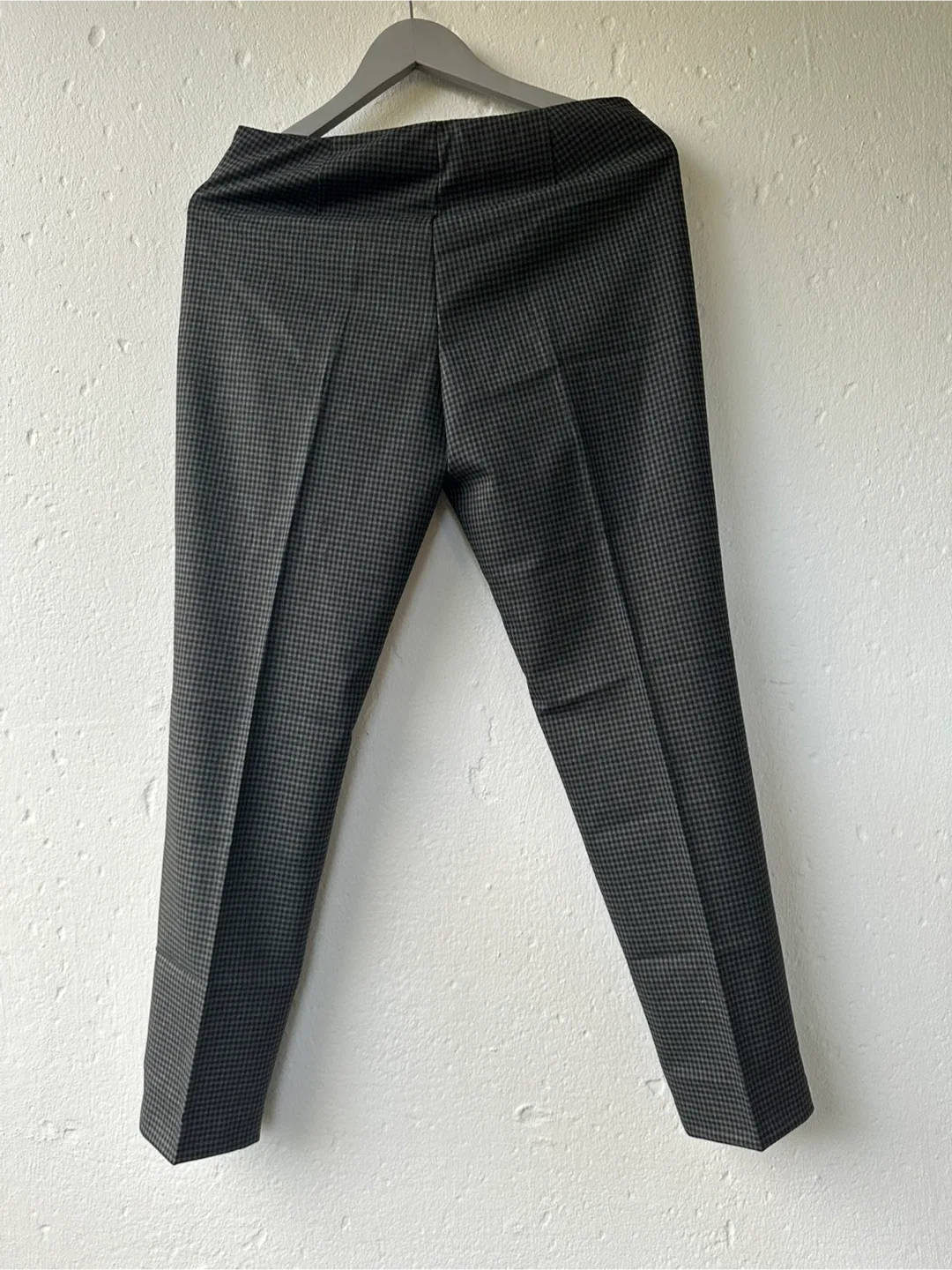 CLASS Made in Italy Vest + Dress Pants - Size 44 image indicator(8)