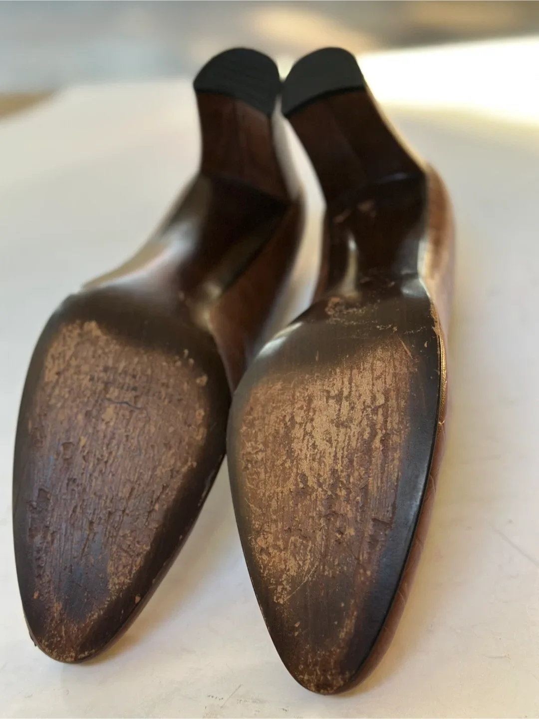 STUART WEITZMAN Brown Leather Heels, Size 7.5 image indicator(9)