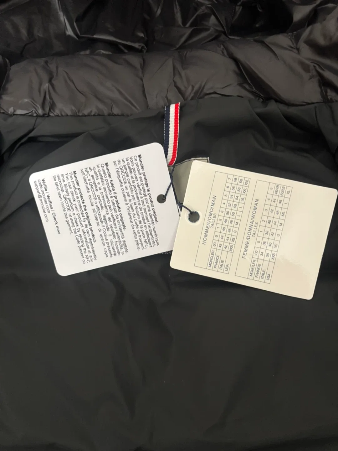 Moncler Black Padded Vest - Size M image indicator(5)