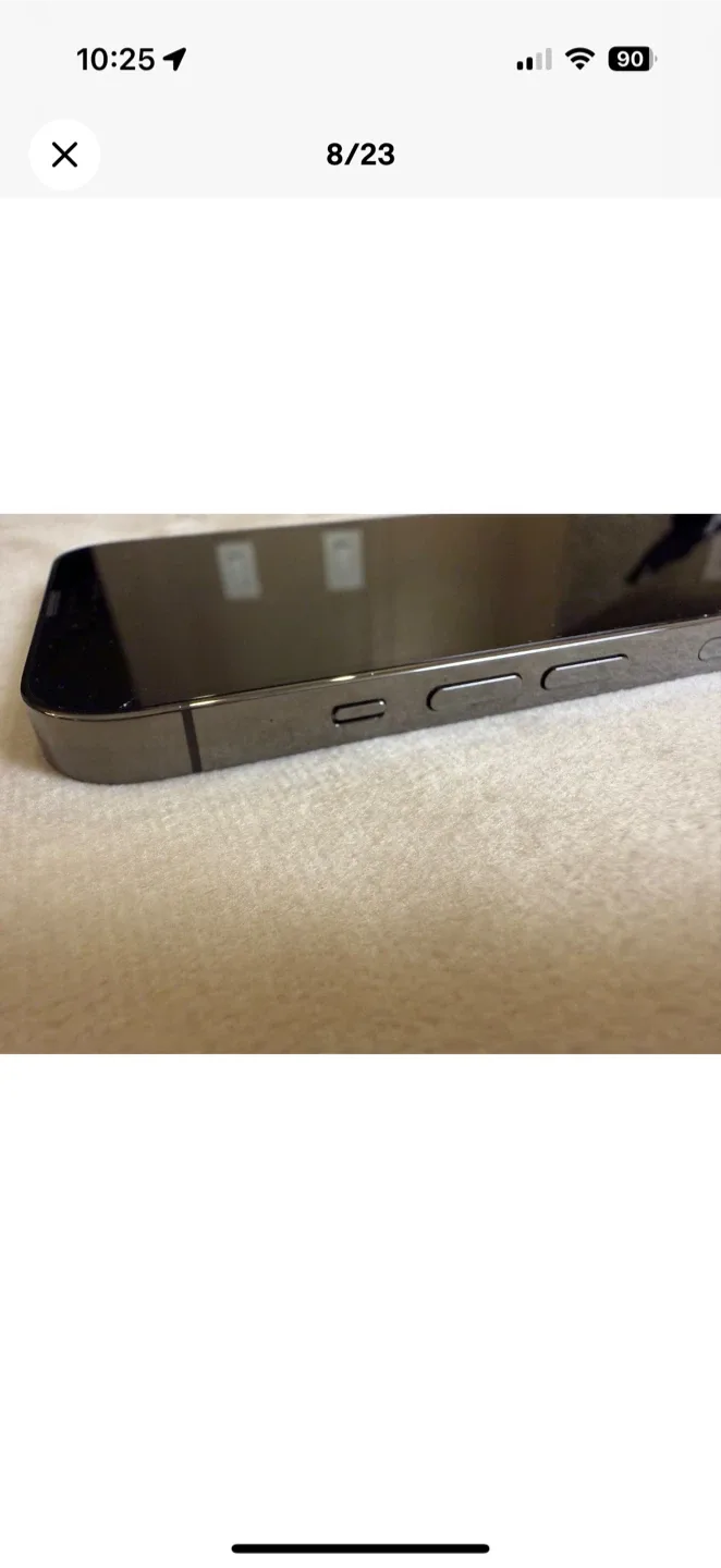Apple iPhone 13 Pro, Graphite image indicator(3)