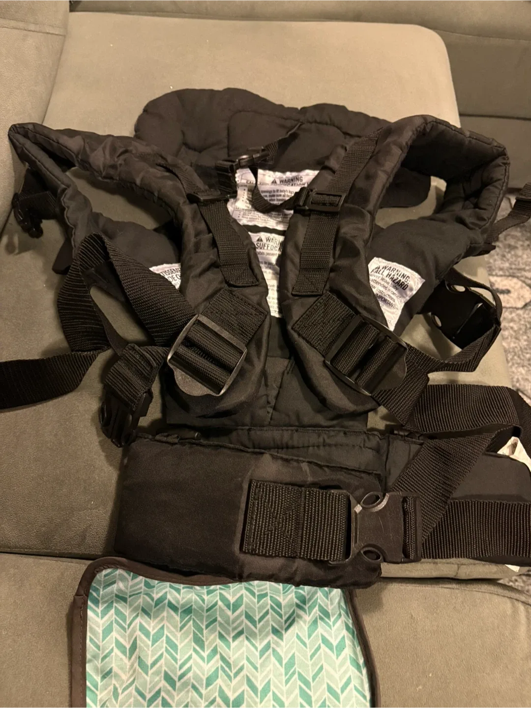 Infantino Flip 4-in-1 Convertible Carrier - Grey image indicator(3)