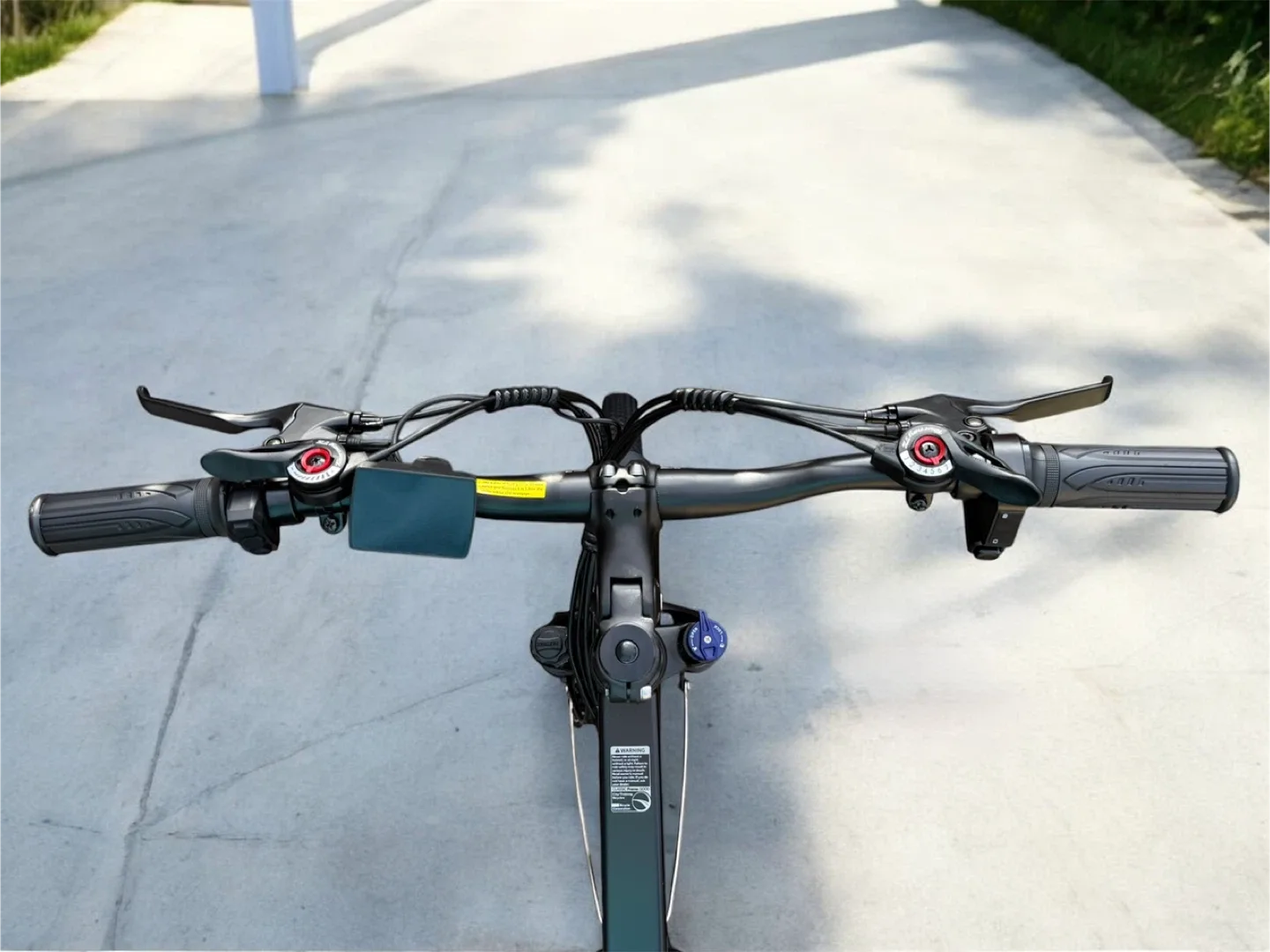 NEW 26" Electric Bike image indicator(2)