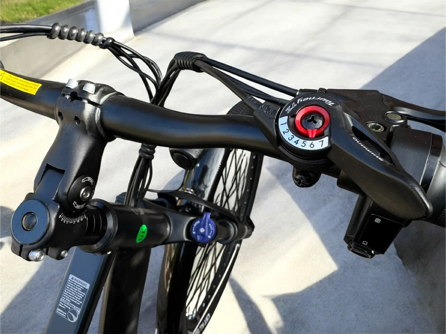 NEW 26" Electric Bike image indicator(4)