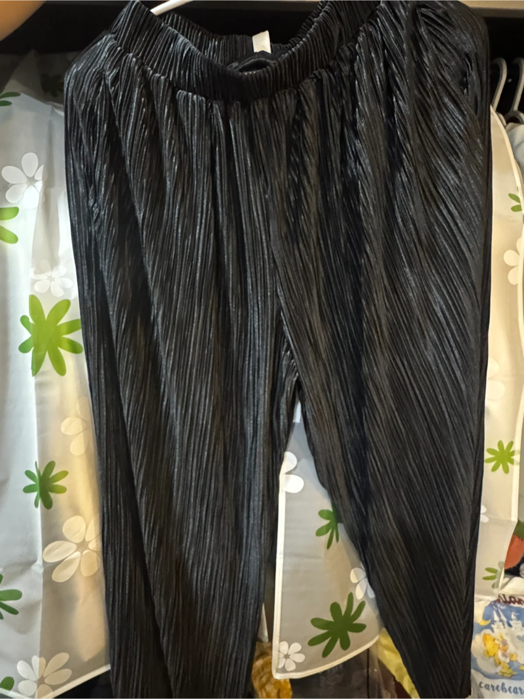 Black Pleated Pants