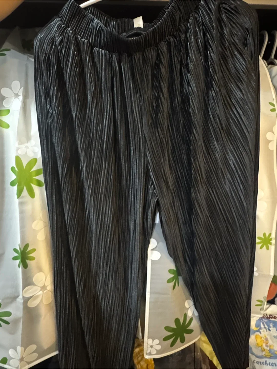 Black Pleated Pants