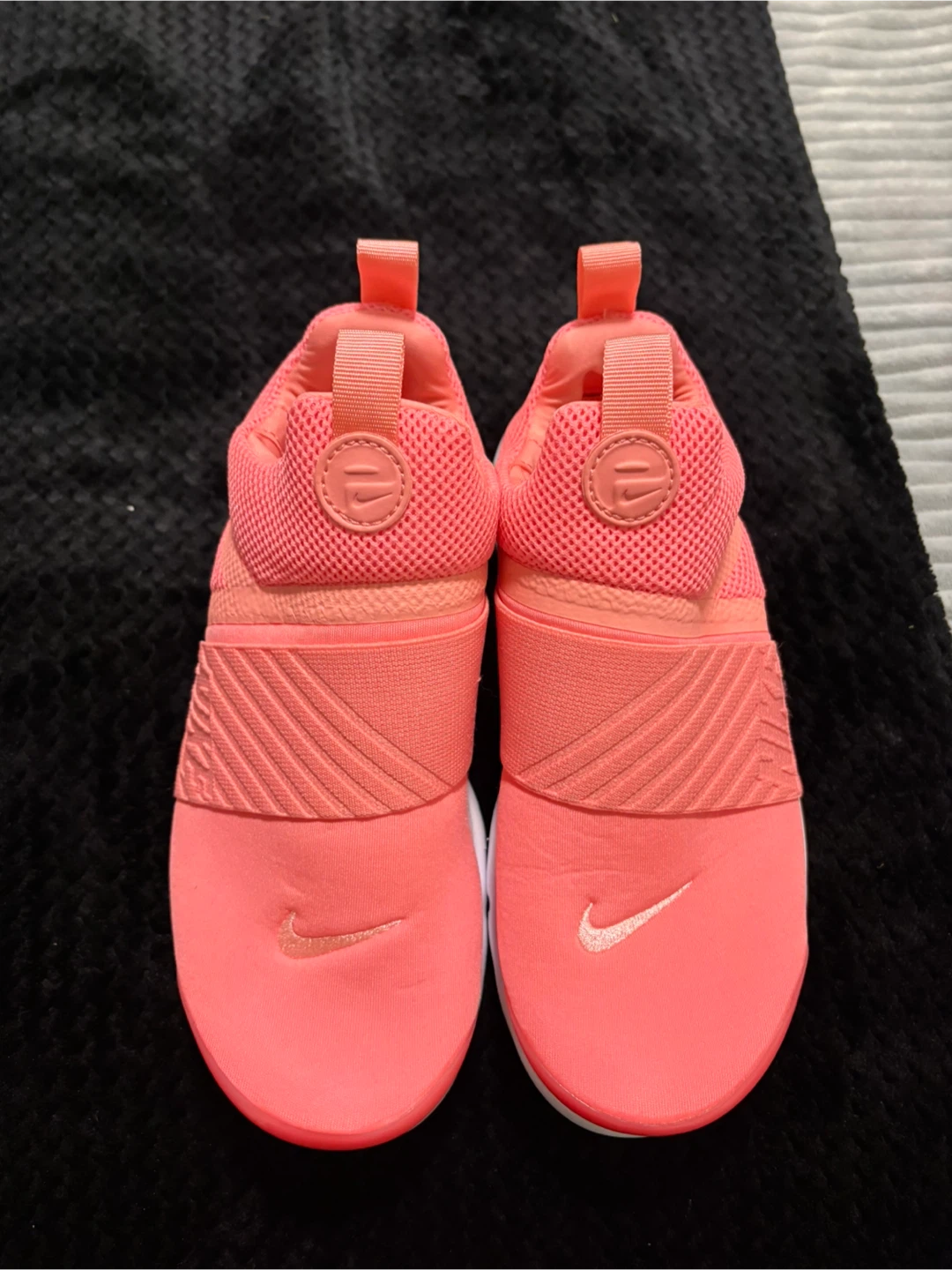 Nike Presto Fly  Shoes - Size 3Y - Coral