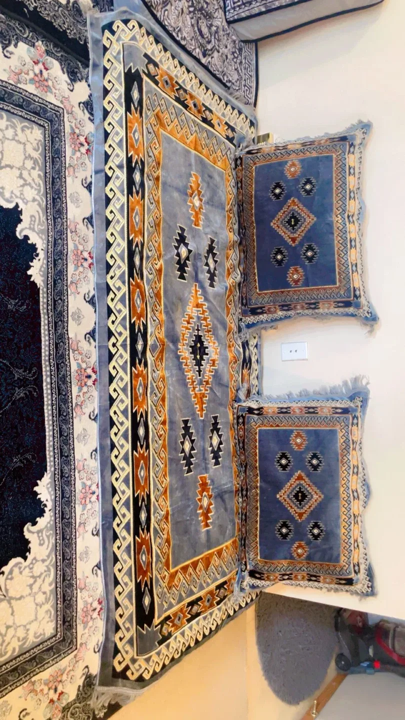 Rug and Pillow Set
