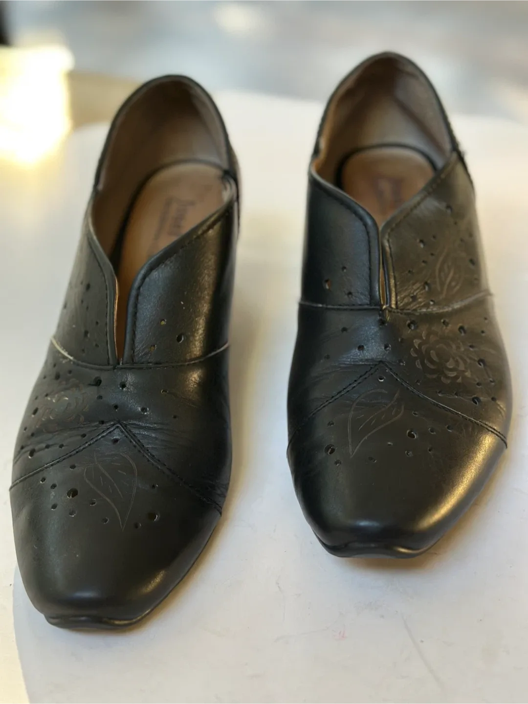 JOSEF SEIBEL  Black Leather slip on Shoes. Size: 39/ US 8-8.5 image indicator(2)