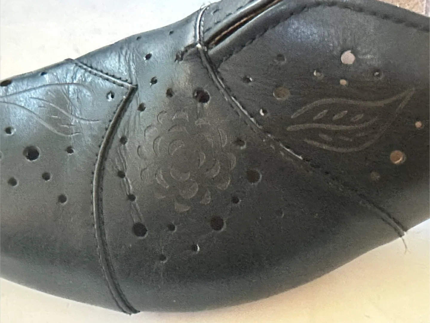 JOSEF SEIBEL  Black Leather slip on Shoes. Size: 39/ US 8-8.5 image indicator(6)