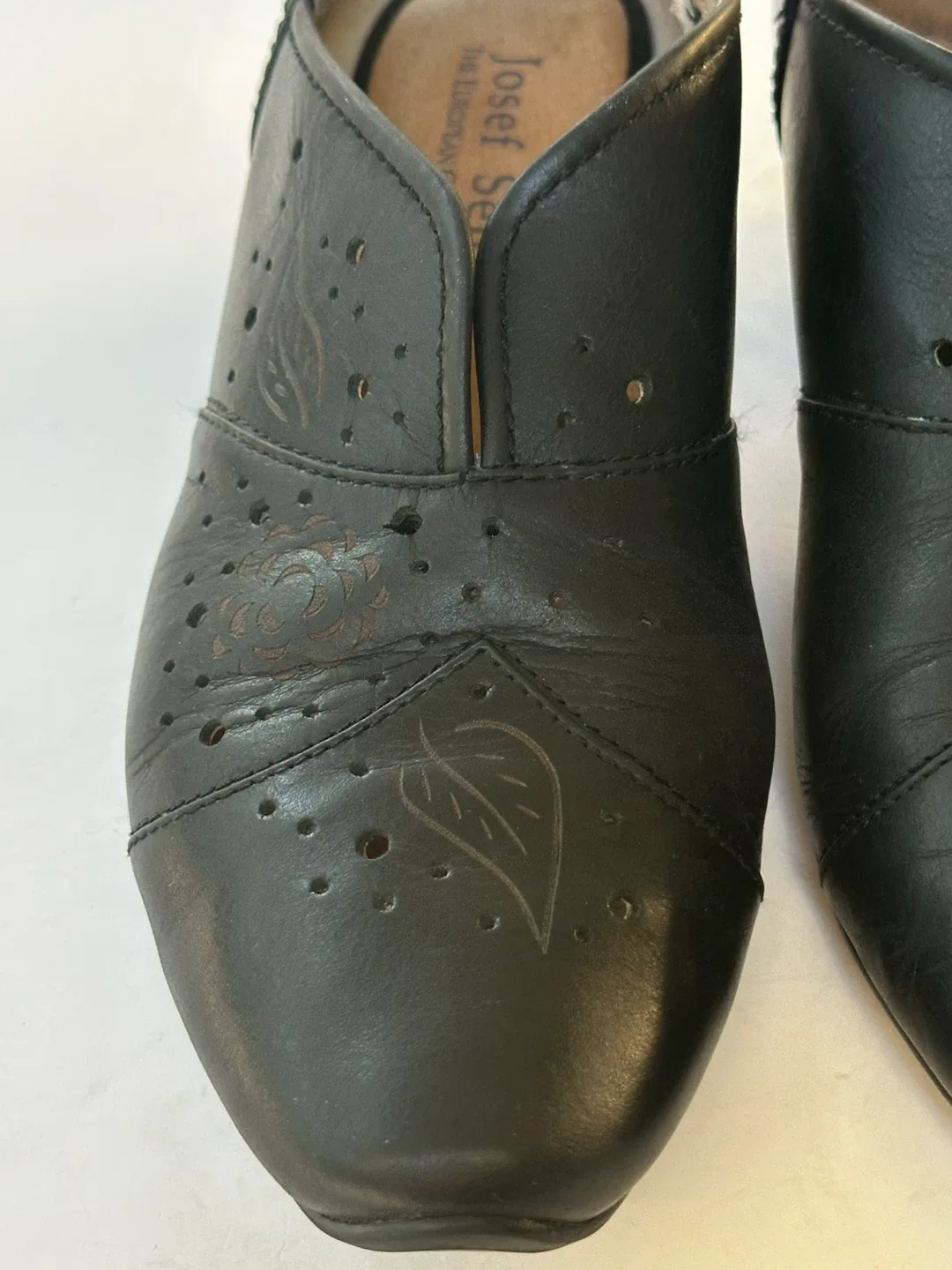 JOSEF SEIBEL  Black Leather slip on Shoes. Size: 39/ US 8-8.5 image indicator(8)