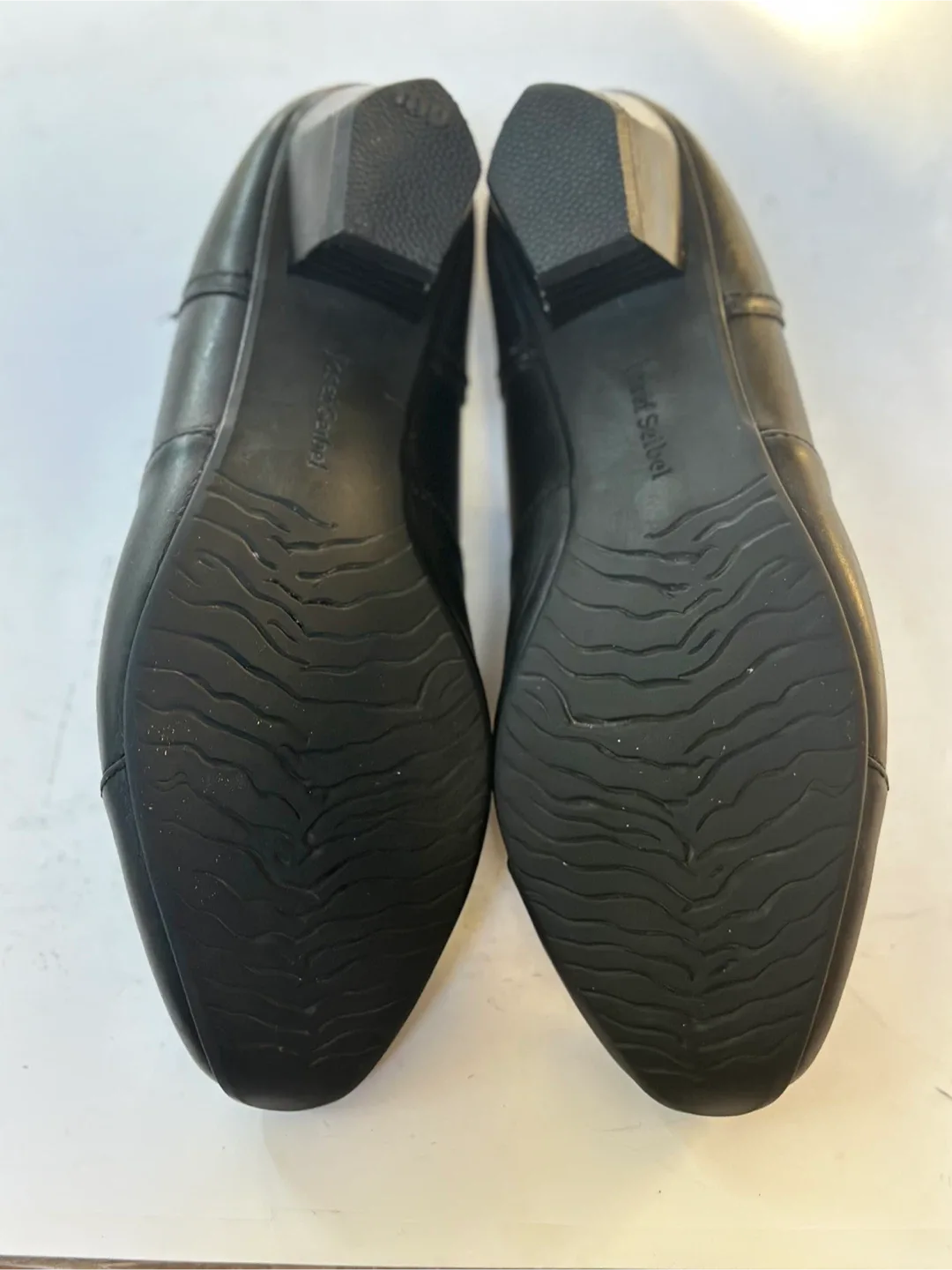 JOSEF SEIBEL  Black Leather slip on Shoes. Size: 39/ US 8-8.5 image indicator(10)