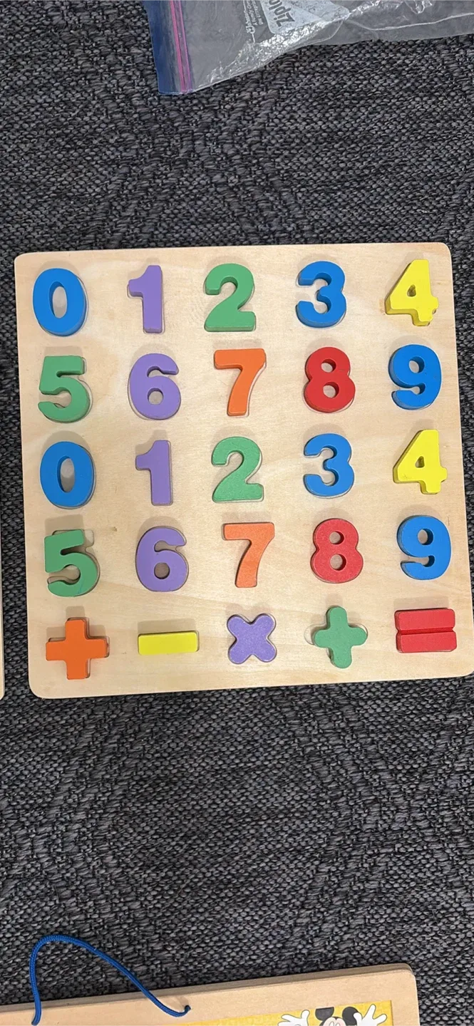 Montoy Maths Puzzles - Ages 3+ image indicator(3)