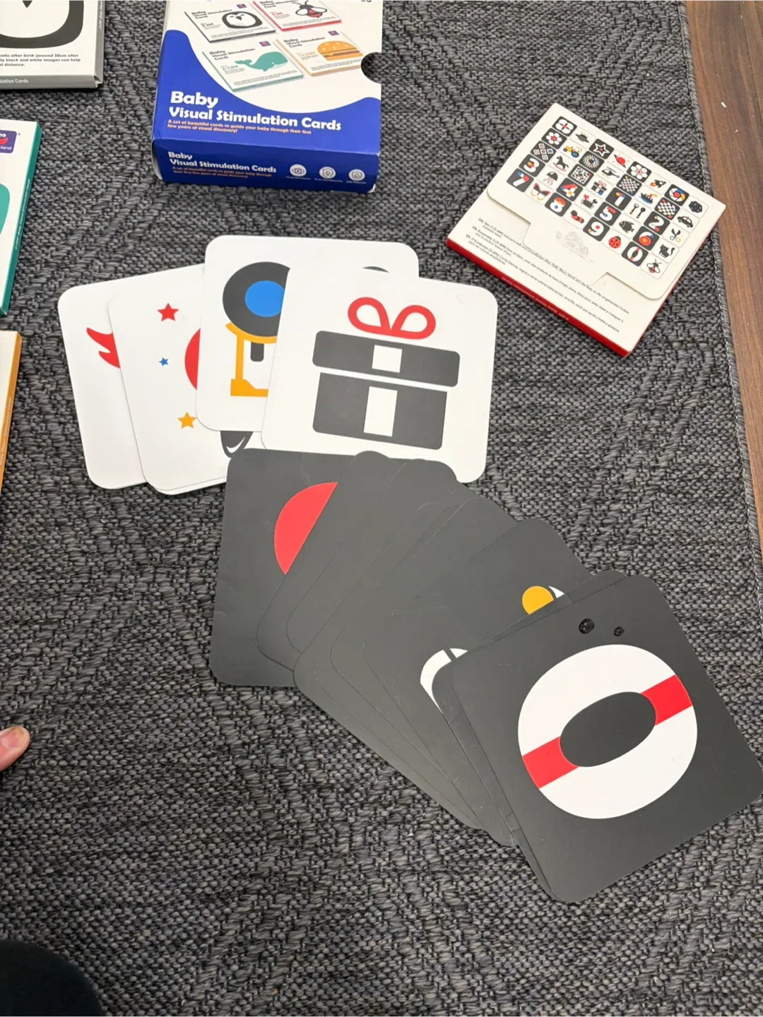 Hahaland Baby Visual Stimulation Cards Set image indicator(7)