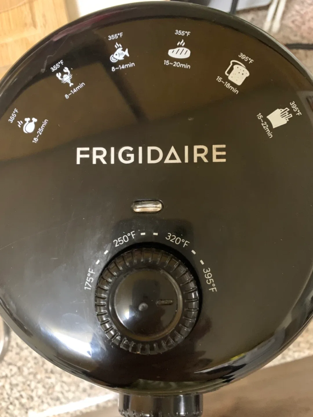Frigidaire Air Fryer , like new image indicator(2)