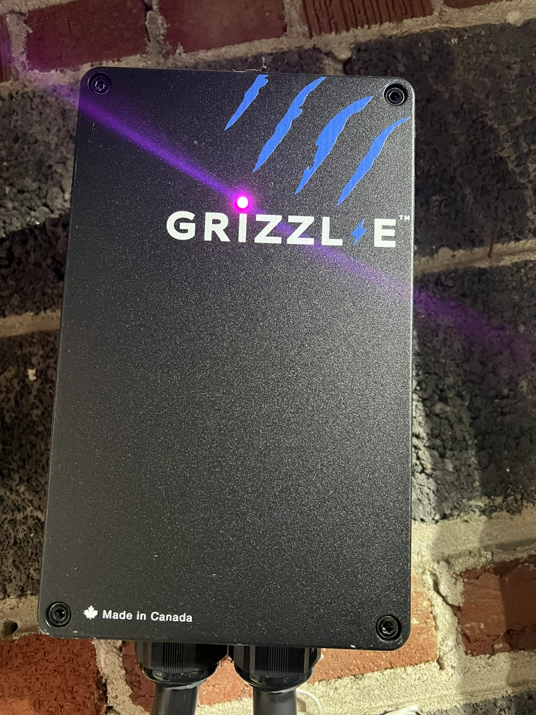 Grizzl-E EV Charger 14-50 smart charger Nema
