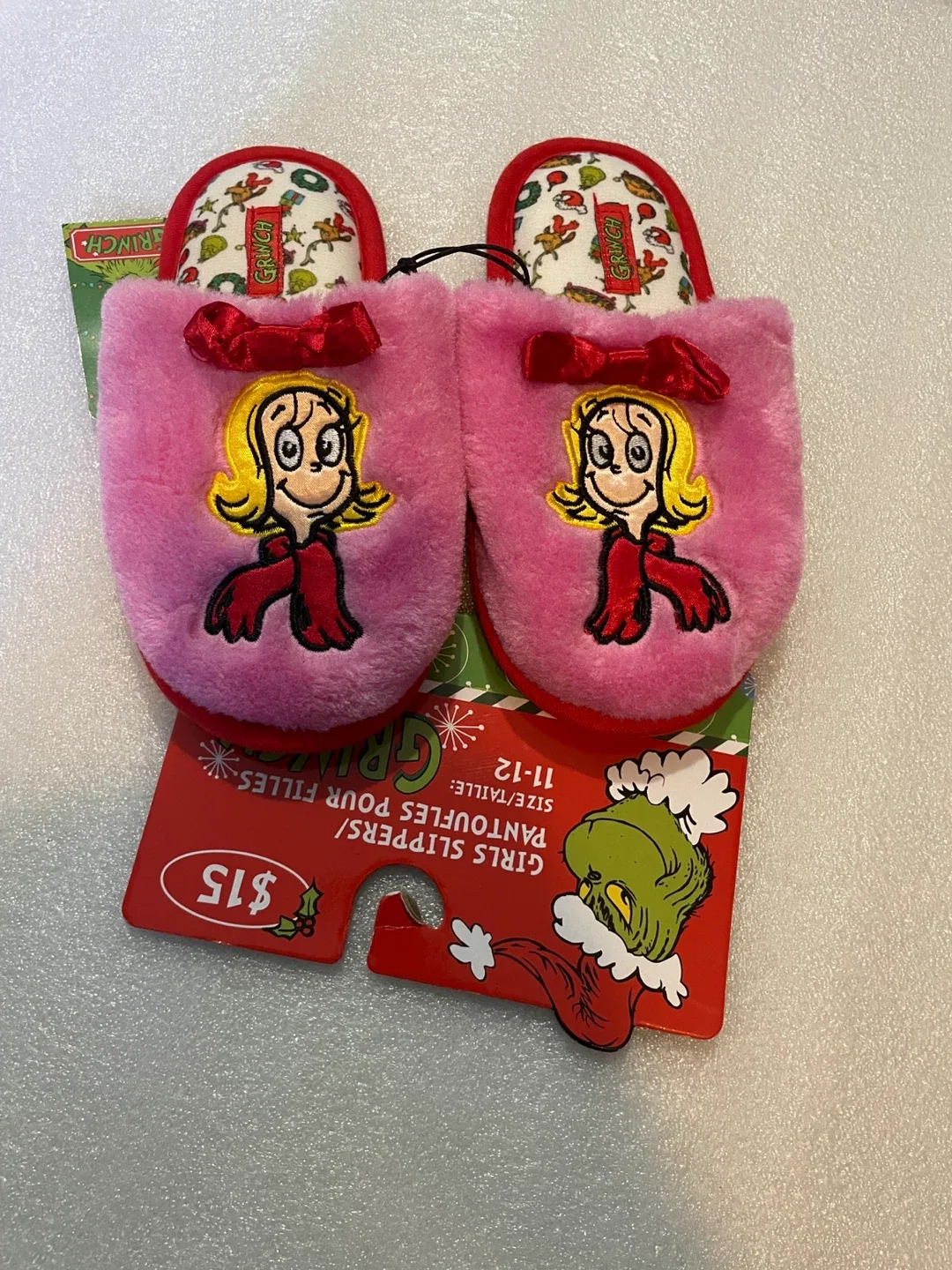 New Grinch Girls Slippers - Size 11-12 image indicator(2)